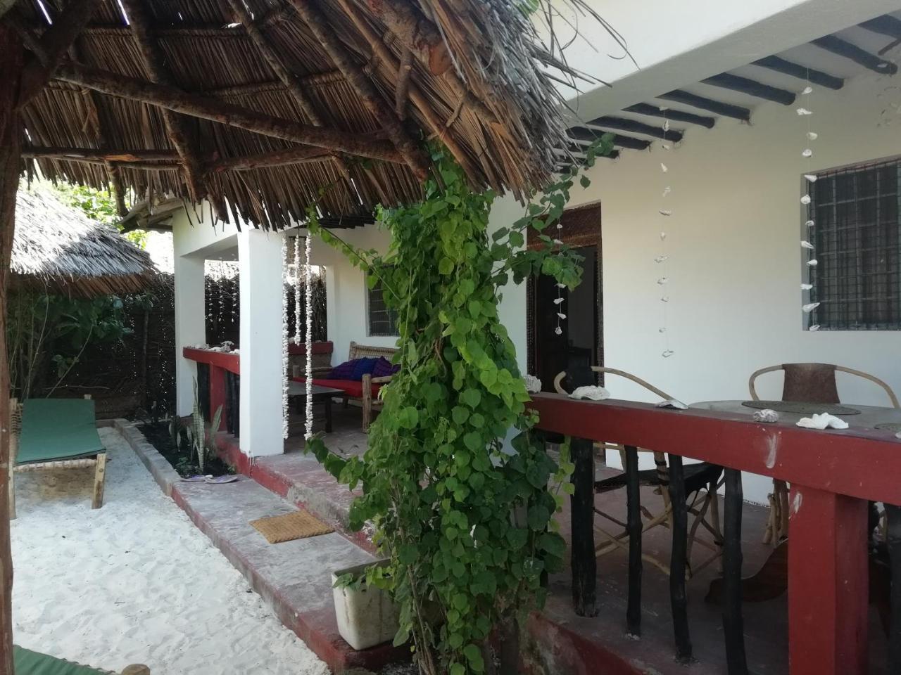 Hostel Sunny House Paje II Exterior foto