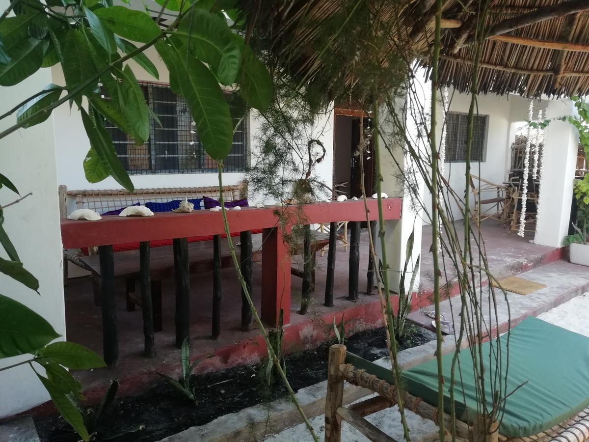 Hostel Sunny House Paje II Exterior foto