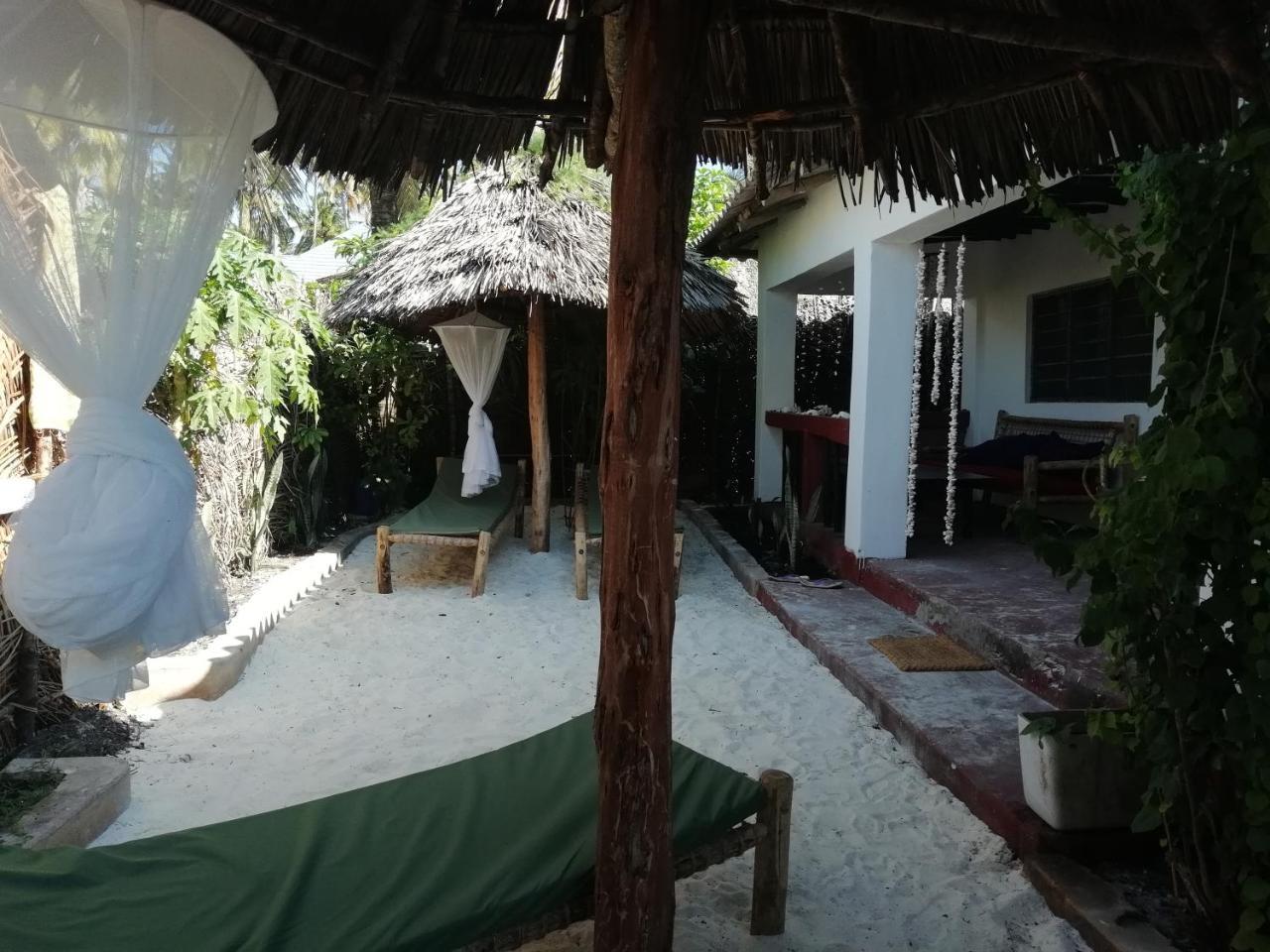 Hostel Sunny House Paje II Exterior foto